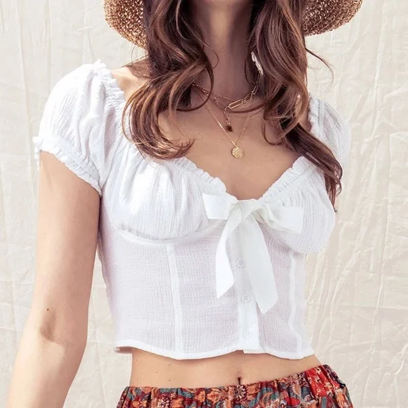 NWOT White Short Sleeve Smocked Crop Top - Picture 6 of 6